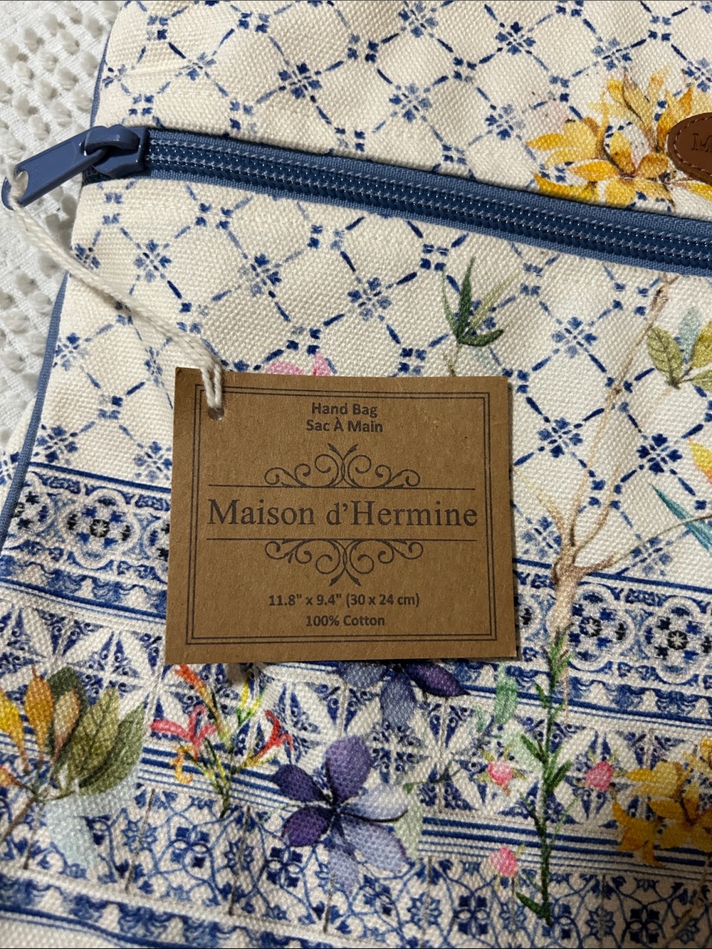 NWT Maison d’Hermine Floral Pattern Crossbody Shoulder Bag in Blue and Cream - Picture 2 of 7